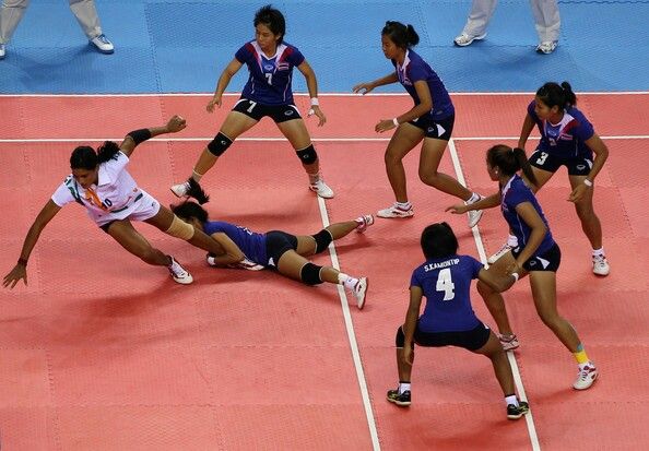 Kabaddi action 4